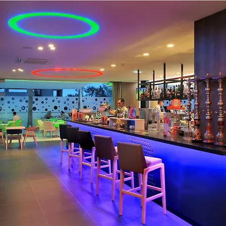 内利亚海滩酒店 酒店 圣纳帕