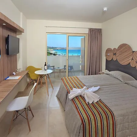 Nelia & Hotel Ayia Napa